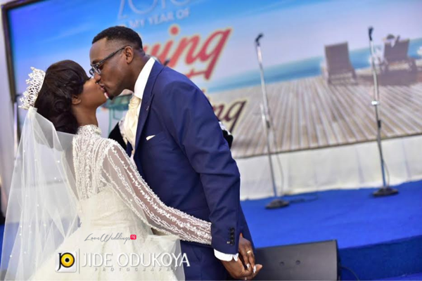 Nigerian Bride and Groom First Kiss Kunbi Oyelese of April by Kunbi Lanre Tomori Wedding Pictures LoveweddingsNG