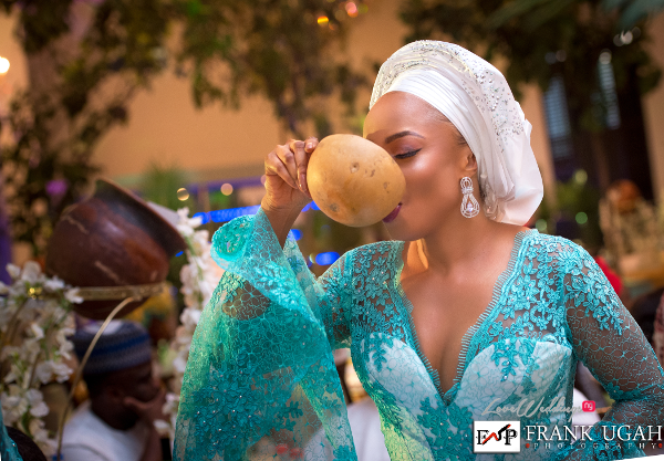 Nigerian Traditional Wedding Guest Palm Wine Kunbi Oyelese Lanre Tomori LoveweddingsNG