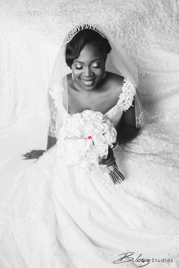 nigerian-bride-bouquet-tito-and-aham-ibeleme-wedding-b-lawz-studios-loveweddingsng-1