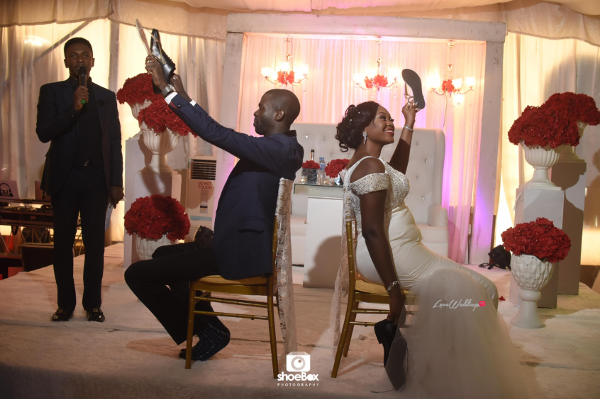 nigerian-bride-and-groom-the-shoe-game-moji-and-fola-loveweddingsng