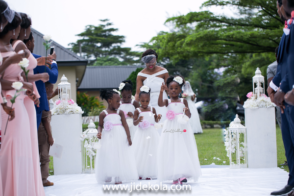 nigerian-bridesmaid-and-little-brides-frank-and-maureen-dubai-destination-wedding-jide-kola-loveweddingsng