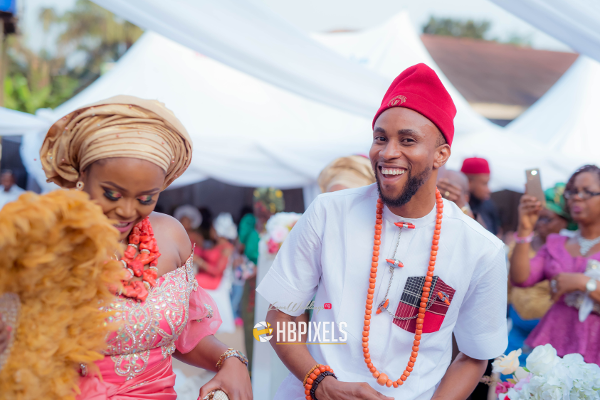 nigerian-traditional-igbo-bride-and-groom-ucheuche16-happy-benson-pixels-loveweddingsng-3