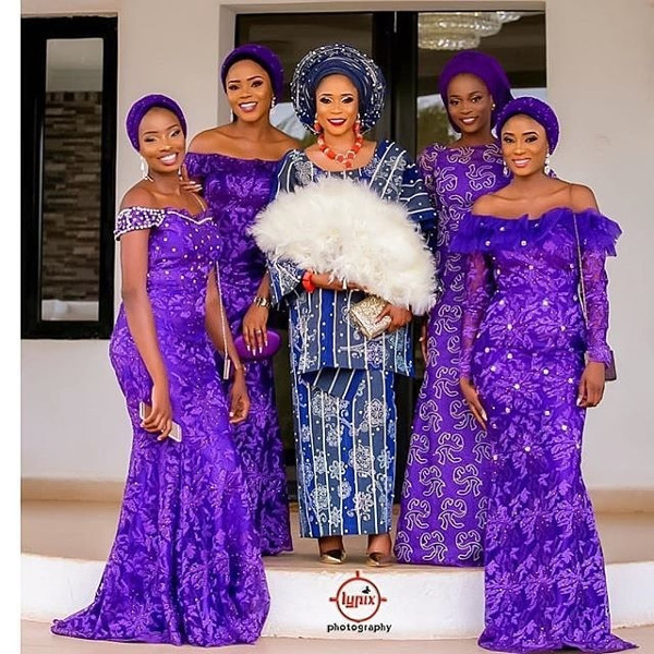 Nigerian Traditional Bride and Aso Ebi Ladies #Naphytee2017 - Lypix Photography LoveWeddingsNG
