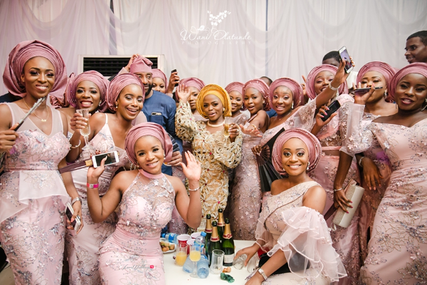 Nigerian Traditional Bride and Aso ebi ladies Wani Olatunde Photography LoveWeddingsNG 1