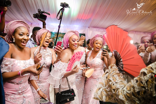 Nigerian Traditional Bride and Aso ebi ladies Wani Olatunde Photography LoveWeddingsNG