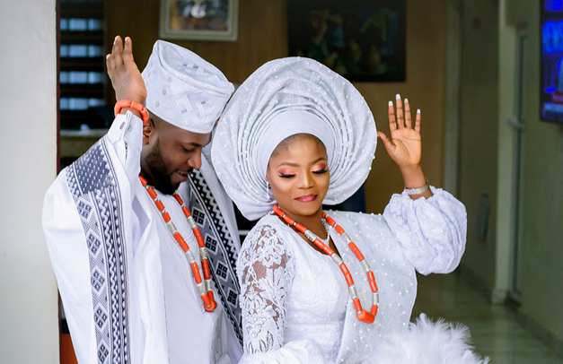 Adejoke & Olurogba’s all white traditional wedding | #Ship2Forever