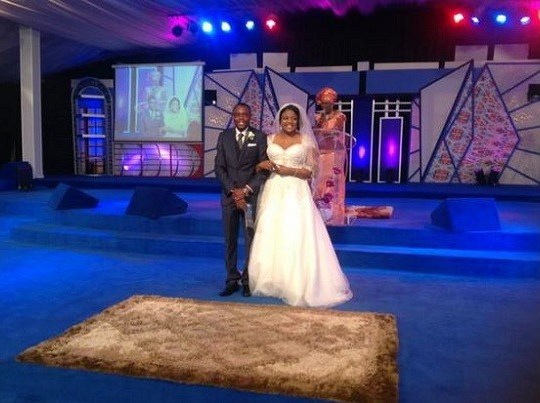 Stephen Keshis daughter - Ifeyinwa weds Emeke Enyihor LoveweddingsNG