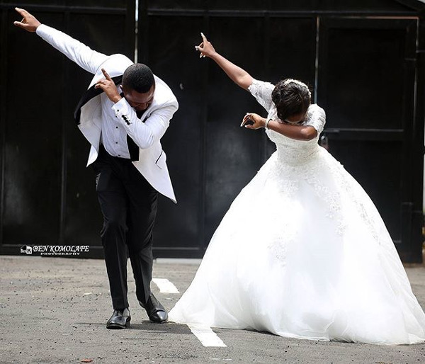 nigerian-wedding-pose-the-dab-ben-komolafe-photography-loveweddingsng