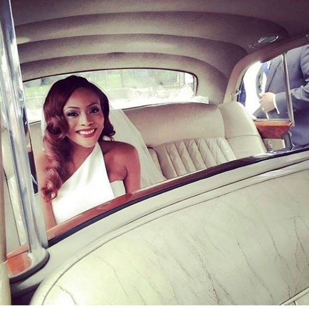 Dolapo Oni Gbite Sijuwade White Wedding - LoveweddingsNG4