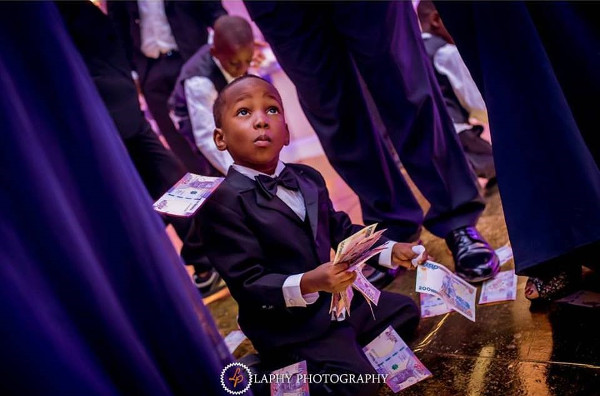 Nigerian Wedding Money Picker LoveweddingsNG