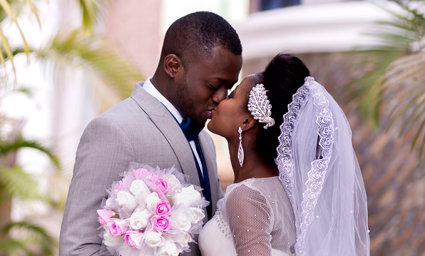 Nigerian White Wedding Folake and Dotun Seun Kilanko Studios LoveweddingsNG Couple Kiss feat