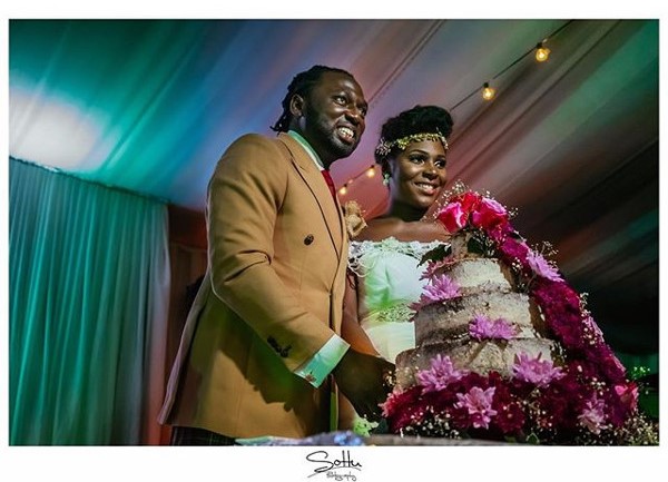 Jide weds Morayo Odukoya White Wedding Cake Sottu Photography LoveweddingsNG #MJ2016