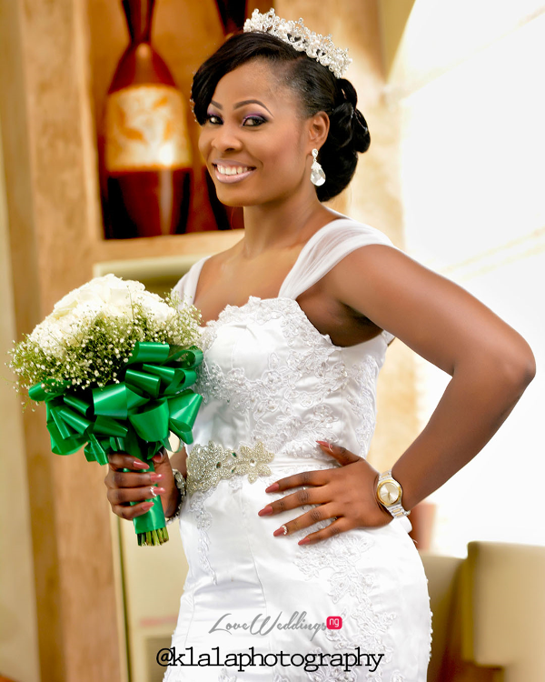 Nigerian Bride and Bouquet Anu and Toye LoveweddingsNG Klala Photography 1
