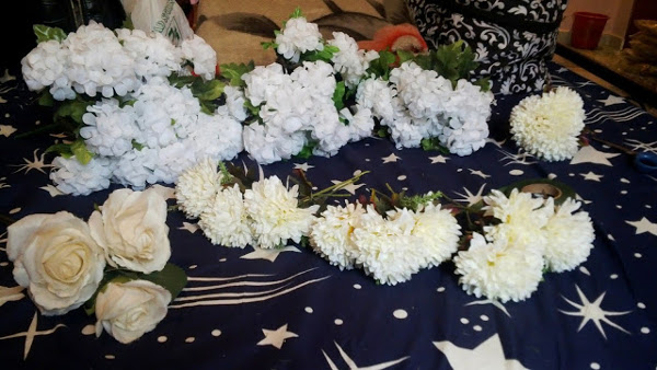 Nigerian DIY Bridal Bouquet Alma Jesse LoveweddingsNG