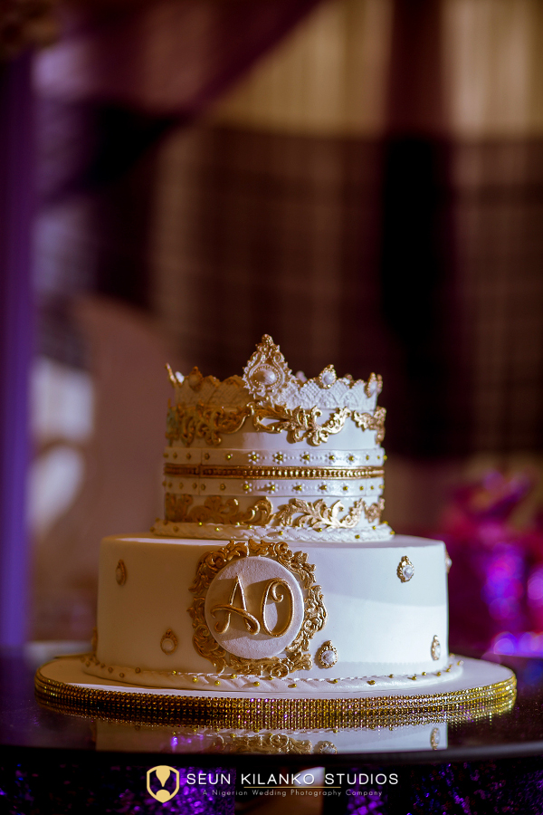 Nigerian White Wedding Cake Ope & Deji Seun Kilanko Studios LoveweddingsNG