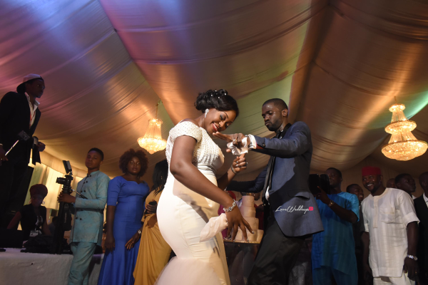 nigerian-bride-and-groom-dancing-moji-and-fola-loveweddingsng