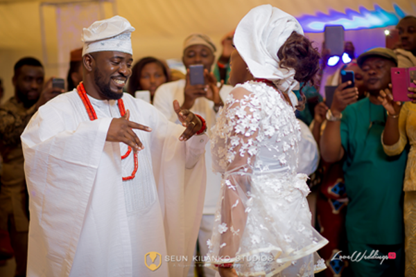 nigerian-traditional-bride-and-groom-awele-and-ademola-seun-kilanko-studios-loveweddingsng-7