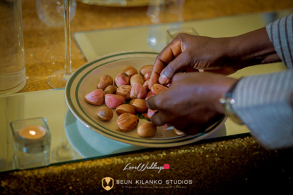 nigerian-traditional-wedding-kolanuts-awele-and-ademola-seun-kilanko-studios-loveweddingsng