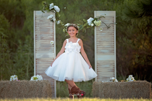 country-wedding-shoot-monbebe-lagos-flower-girl-loveweddingsng-3