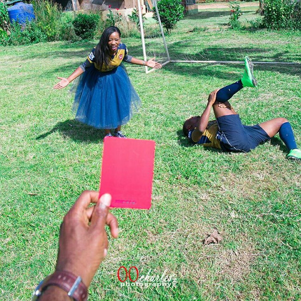nigerian-hilarious-prewedding-photos-loveweddingsng-red-card