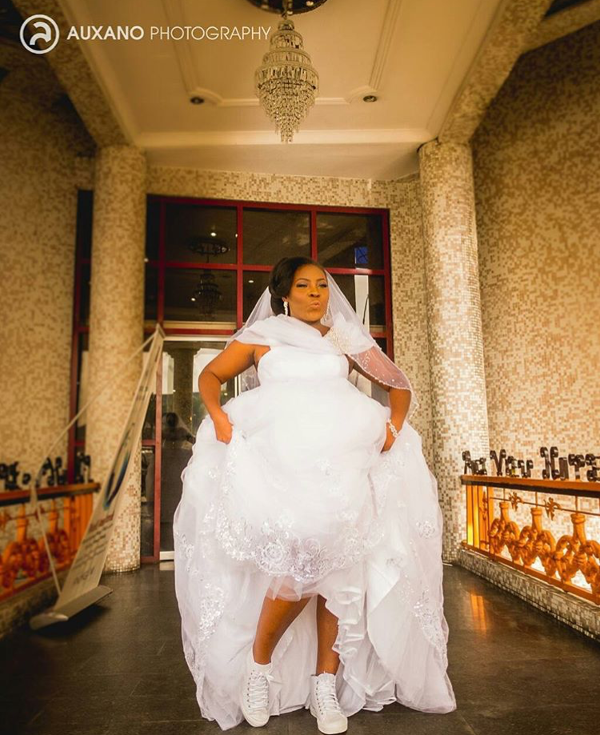 nigerian-sneaker-wearing-bride-auxano-photography-loveweddingsng