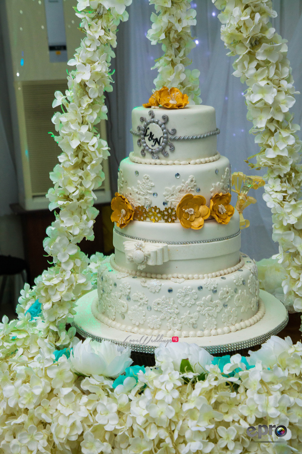 nigerian-wedding-suspended-cake-nkem-and-lanre-events-pro-loveweddingsng