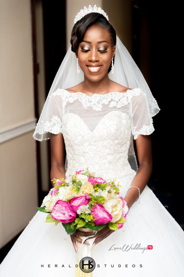 Nigerian bride and bouquet Tosin and Hassan Herald Studeos LoveWeddingsNG
