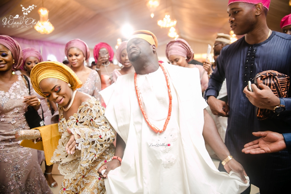 Nigerian Traditional Bride and Groom dancing Wani Olatunde Photography LoveWeddingsNG