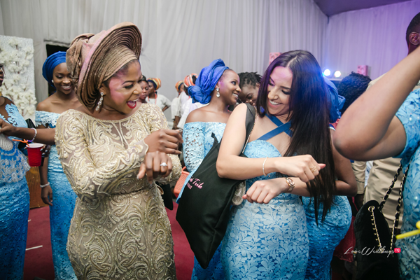 Shaku Shaku | The Latest Nigerian Wedding Pose