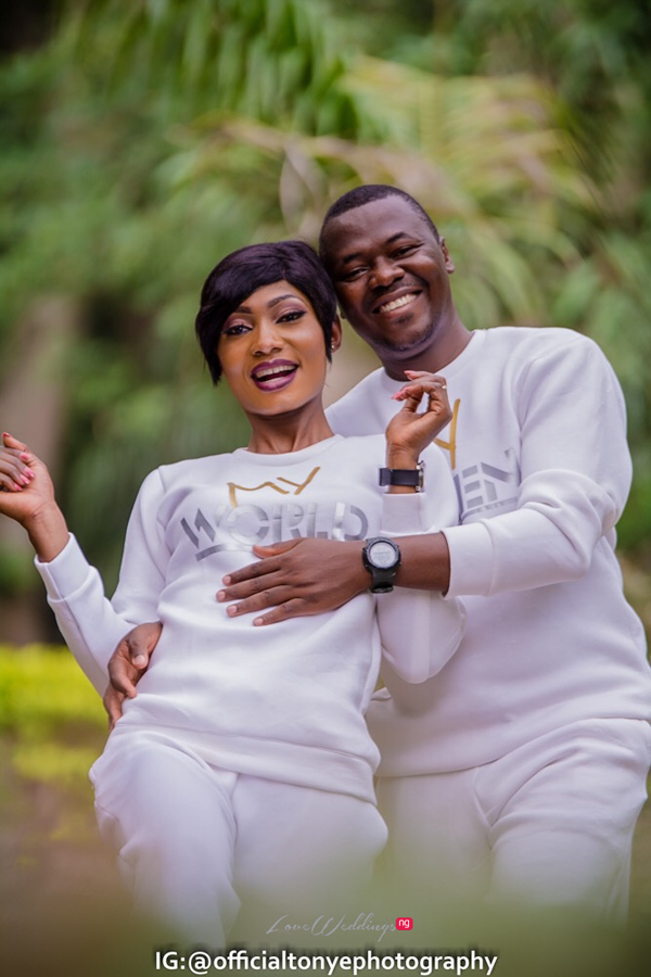 20 pre wedding pictures that prove that coordinated looks are IN 