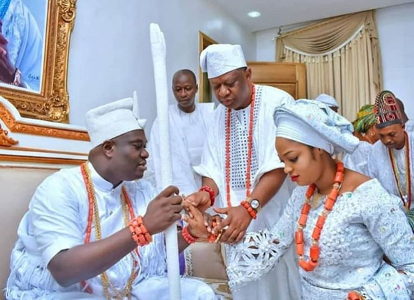 The Ooni of Ife weds, #MeettheFrimpongs2018, #AskWendy & More | Last week’s wedding news