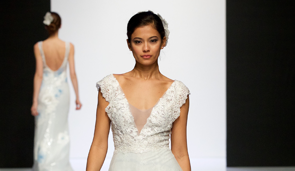 Lusan Mandongus at London Bridal Fashion Week 2019 | #LBFW2019