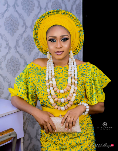 This yellow & green studded traditional bridal look is stunning ...