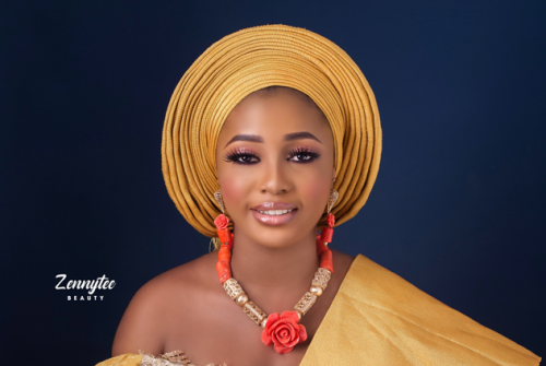 This traditional bridal look is shining, shining... - LoveweddingsNG