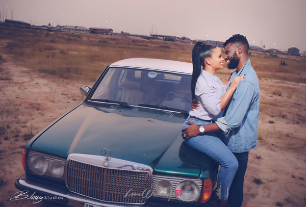 These creative pre wedding photoshoot photos in cars are pin-worthy