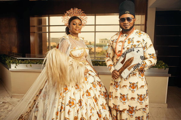 #Odenigbo2021, an epic bridal entrance, Paris Hilton’s wedding & more wedding news